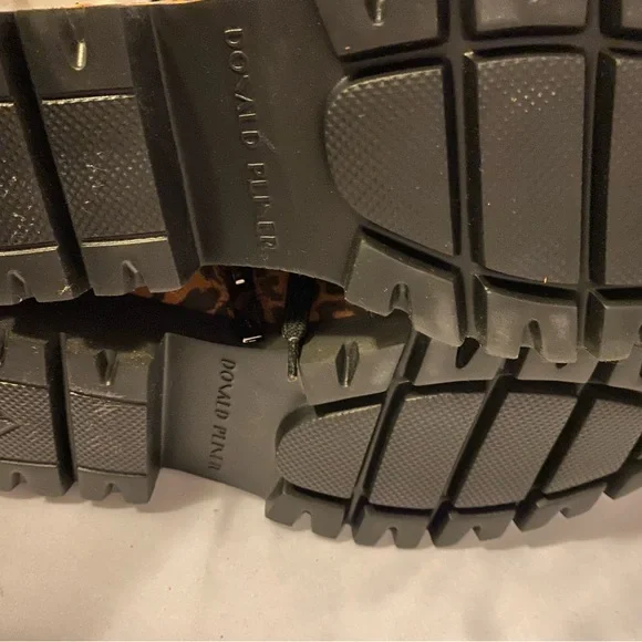 Women’s Donald J. Pliner Cheetah Print Boots Size 8.5 - Picture 9 of 9